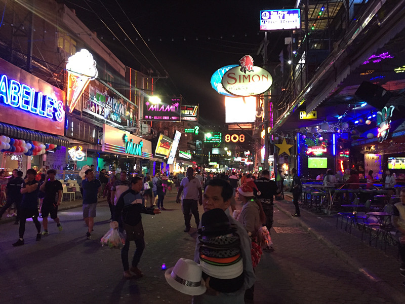 1514309641361932.jpg 泰國(guó)特色小街.jpg
